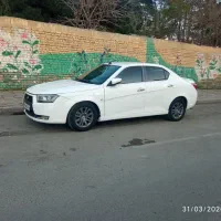 دنا پلاس عروسک