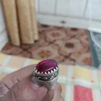 انگشتر نقره و یاقوت