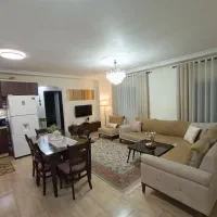 واحد-لوکس-بر-خیابان-جوان