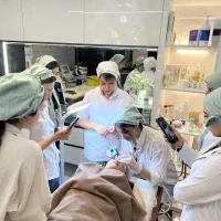 آموزش گروهی فیشیال پاکسازی پوست