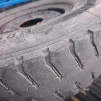 یک جفت لاستیک نیسان