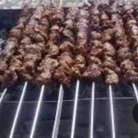 منقل دار ( کباب پز) خانم یا اقا