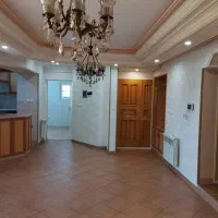 طبقه اول - بلوار هجرت - دو خواب - فول امکانات