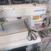 به یک چرخکار ماهر جهت کار در خیاطی شخصی