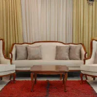 مبلمان کوئین ونوس به‌همراه نهارخوری