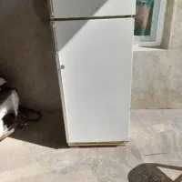 یخچال|یخچال و فریزر|حمیل, |دیوار