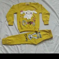 تعدادی لباس نو