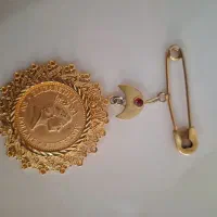 زیرگلویی یازیرخری|جواهرات|شیراز, محراب|دیوار