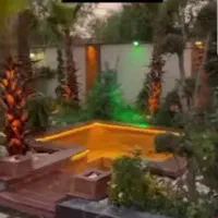 هم خونه خانم بی حاشیه