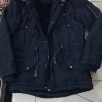 کاپشن و پیراهن