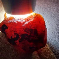 سنگی مشکوک...