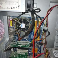 کامپیوتر|رایانه رومیزی|زبرخان, |دیوار