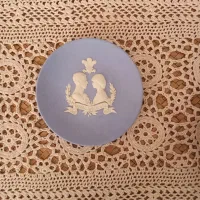 بشقاب دیوارکوب وجوود انگلیسی