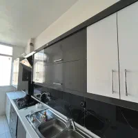 آپارتمان ۹۰متری / تک واحدی / طبقه دوم / با پارکینگ