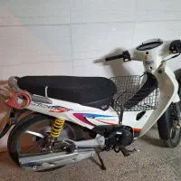 موتوربیکلاچ کویررادیسون ۱۲۵|موتورسیکلت|زارچ, |دیوار