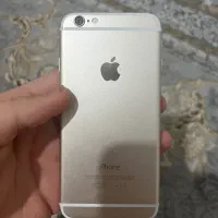 گوشی سالم هست بدون خط خش