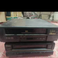 دو دستگاه ویدیو VHS و آیوا یک دستگاه سی دی JVC