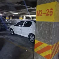 راننده سواری داخل شهر