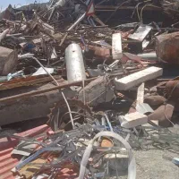 ضایعات آهن وفلزات رنگی درمحل