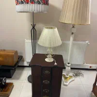 پنج عدد آباژور کلاسیک بصورت تک تک بعلت جابجایی|چراغ خواب و آباژور|تهران, ونک|دیوار