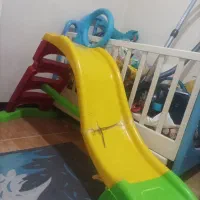 تخت و سرسره و تاب