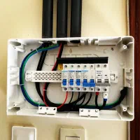 برقکار ساختمان،نصب دوربین دزدگیر، لاینر نوری