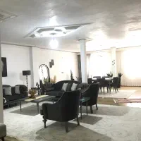 فروش آپارتمان ۲۰۰ متری ۳ خوابه طبقه ۲ (فوری)|فروش آپارتمان|کرج, کلاک نو|دیوار