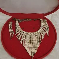 سرویس پر نگین ابشاری