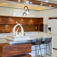 کابینت آشپزخانه ام دی اف سفید و‌ میله ای