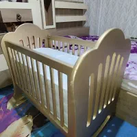 تخت خواب بچه کنارتخت مادر