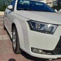 خودرو دنا پلاس دنده ای در حد صفر