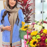 نیاز به مدل رایگان دارم برای پیج سالن زیبایی