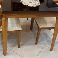 میزبدون صندلی ۴نفره با شیشه   چوب راش نو