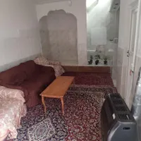 منزل حیاط دارمبله شیک برای اجاره‌ی روزانه ساعتی|اجارهٔ کوتاه‌مدت آپارتمان و سوئیت|شیراز, کوی طلاب|دیوار
