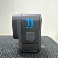 دوربین گو پرو همراه با لوازم