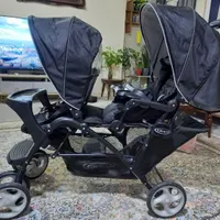 کالسکه دو قلو