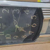 ساعت دیواری قدیمی