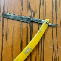 تیغ اصلاح آنتیک آلمانی|کلکسیون اشیاء عتیقه|اصفهان, برازنده|دیوار