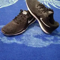 NIKE