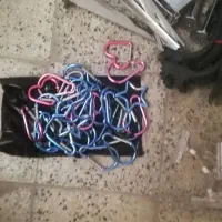 یک سری لوازم مغازه  مانکن دونه ای 300