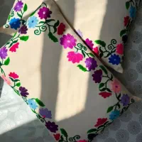 گلدوزی با دست ،رومیزی،  روی لباس ،کوسن،رانر|خدمات آموزشی|نشتارود, |دیوار