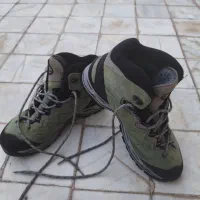 کفش کوهنوردی خارجی|کیف، کفش، کمربند|نیشابور, فردوس شمالی|دیوار