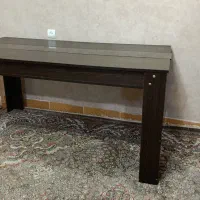 یک عدد میز نهار خوری نو