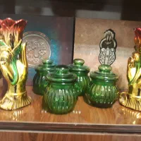 فروش مجسمه و ظروف