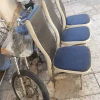 صندلی|صندلی و نیمکت|اهواز, فرهنگ شهر|دیوار