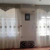 پرده پذیرایی همراه با کتیبه