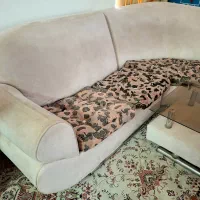 مدل راحتی اِل|مبلمان خانگی و میز عسلی|طبس, |دیوار