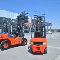 فروش لیفتراک ۳ تن ۵ تن ۷ تن دیزل|خودرو سنگین|بندر کنگان, |دیوار