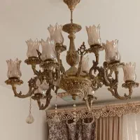 یک جفت لوستر برنز کارنکرده