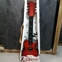 گیتار|اسباب‌بازی بچه|شیراز, شاه قلی بیگی|دیوار